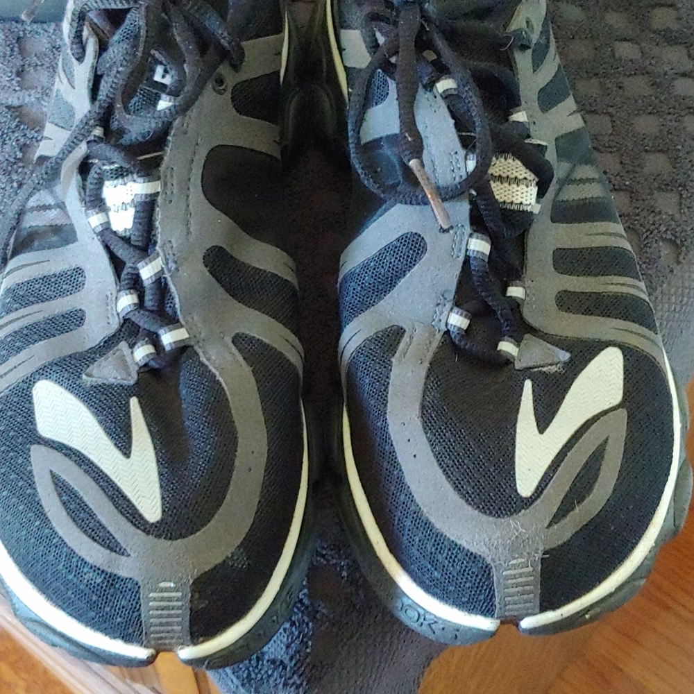 Like New Brooks PureFlow sneaker mens sz. 9.5M - Picture 3 of 14